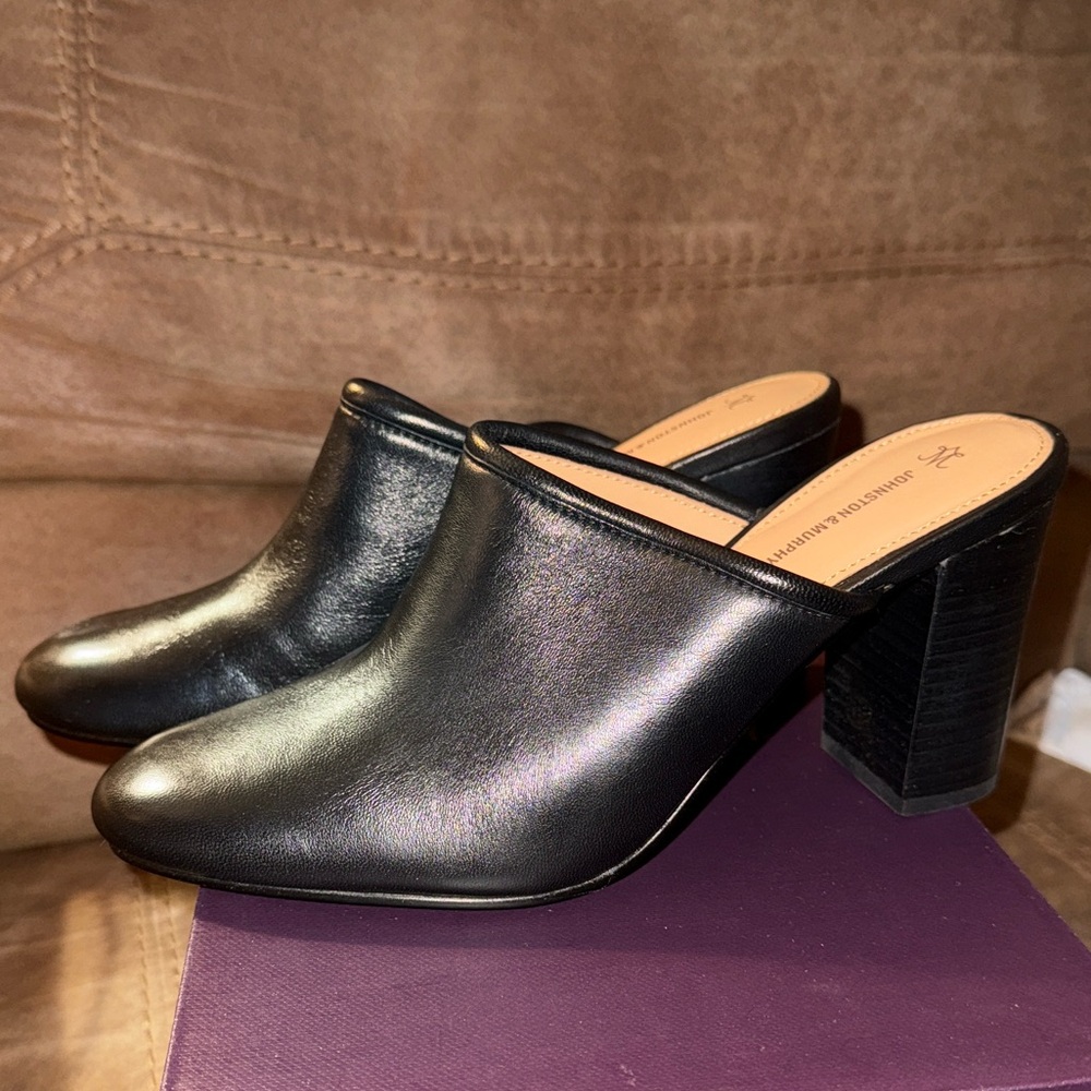 Women’s Johnston & Murphy Charlotte Black Leather Mules
